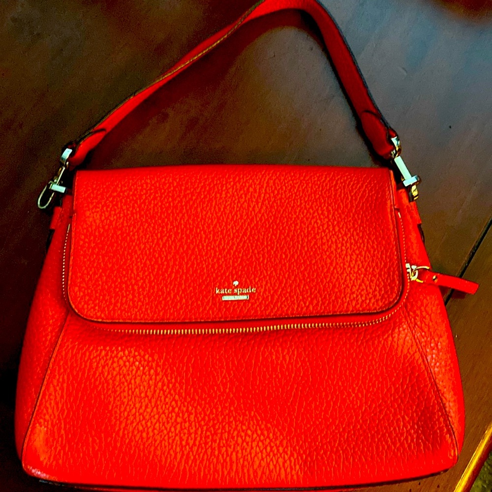 Chili color Kate spade pebble leather purse